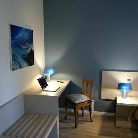 Daman Rooms & Breakfast Barzago Chambre photo