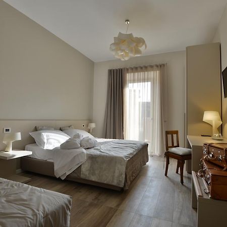 Daman Rooms & Breakfast Barzago Chambre photo