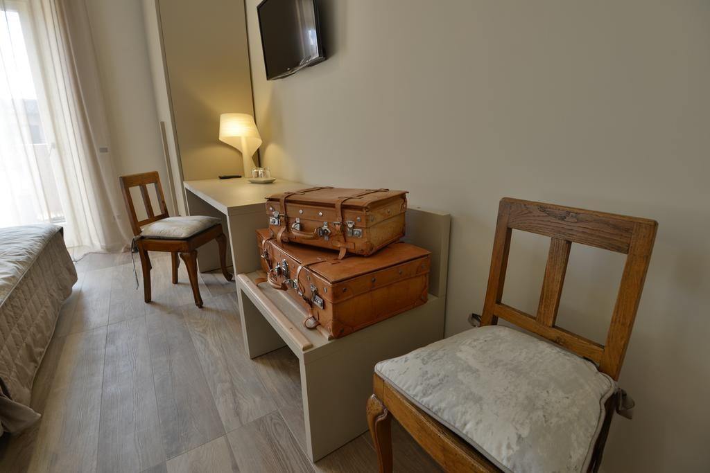 Daman Rooms & Breakfast Barzago Chambre photo