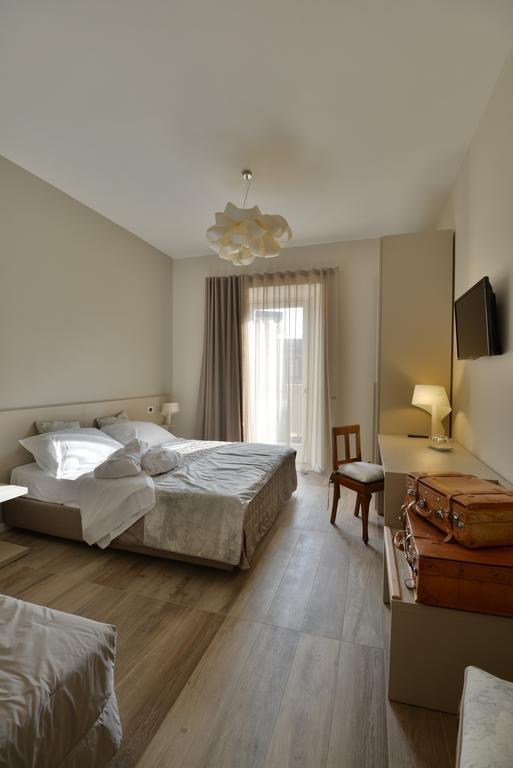 Daman Rooms & Breakfast Barzago Chambre photo