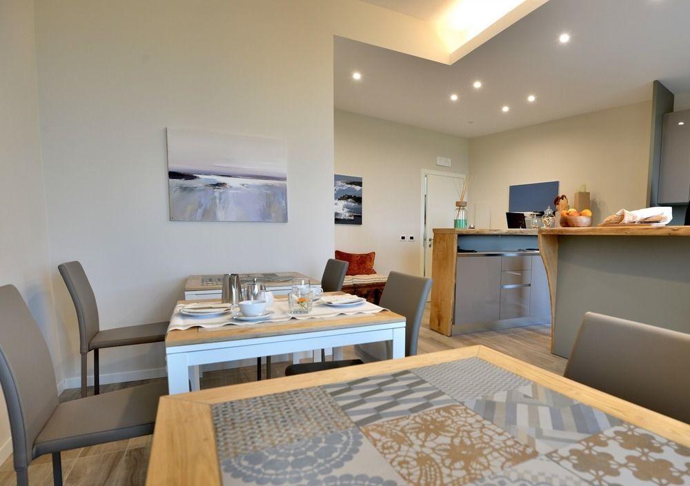Daman Rooms & Breakfast Barzago Extérieur photo